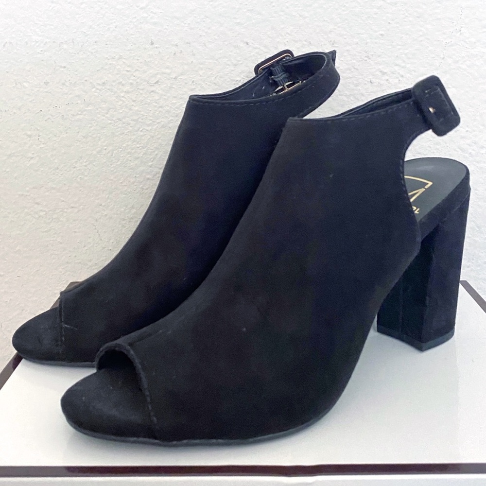 NWOT Material Girl Peep Toe Black Suede Booties